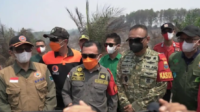 Gubernur Al Haris Pantau Karhutla Tahura di Batang Hari, Dua Waterbombing Disiapkan