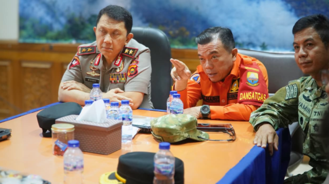 Gubernur Jambi Lepas 146 Personel Satgas Karhutla, Pemadaman Kebakaran di Taman Nasional Berbak dan Sembilang Diintensifkan